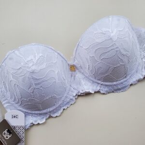 Lace convertible bra